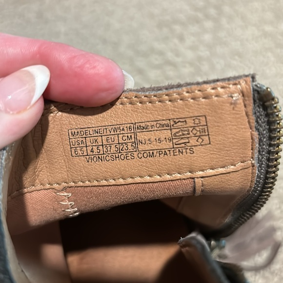 Vionic booties - Picture 3 of 5